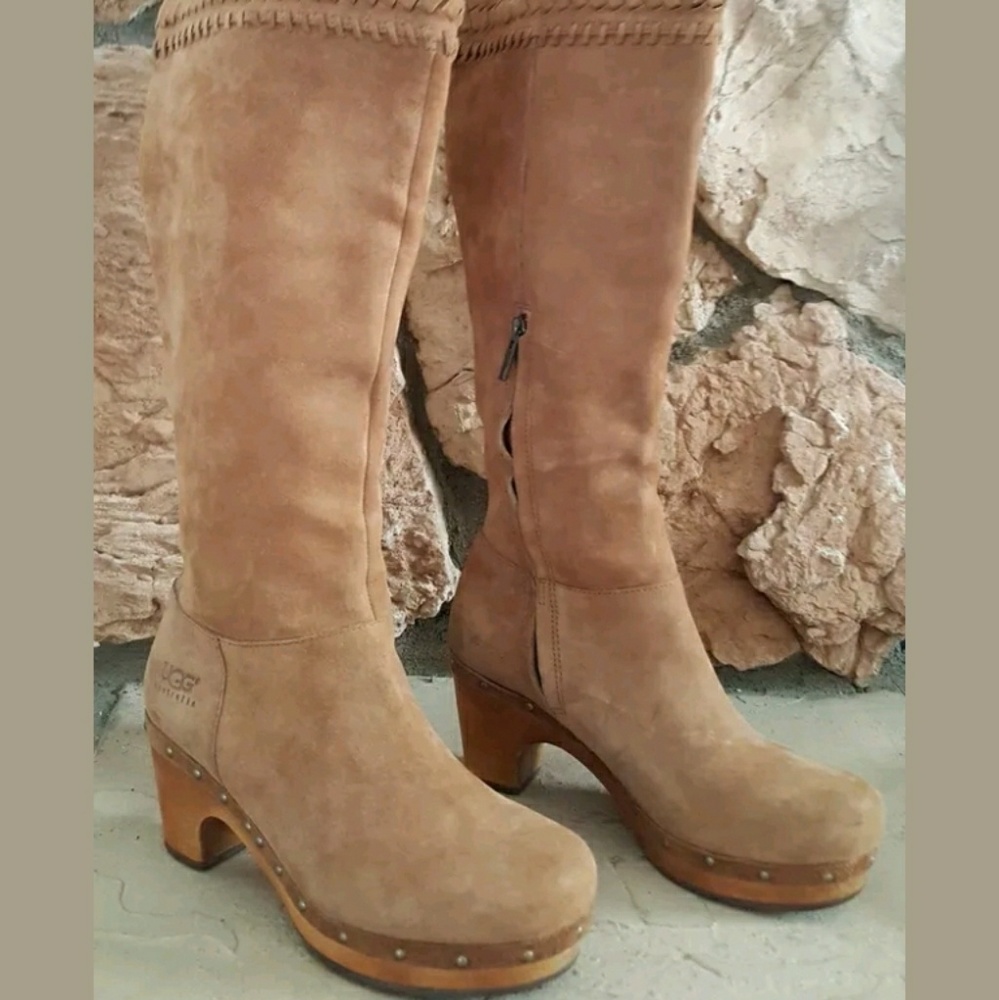 UGG Australia Rosabella women's boots size 5
